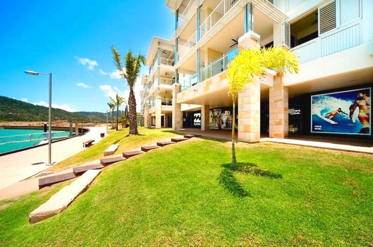Absolute Luxury Marina Lifestyle At The Port Of Airlie Beach Buitenkant foto